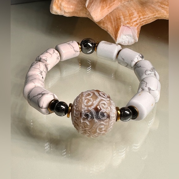 HOWLITE + TIBETAN JAK NATURAL STONES BRACELET size 7” - Picture 4 of 10